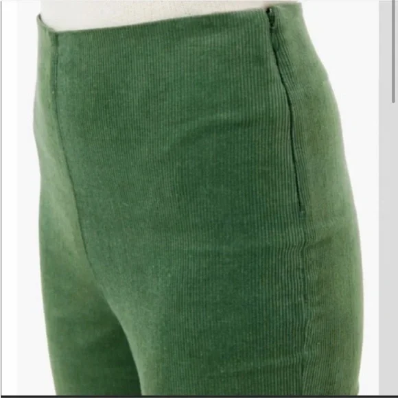 Tuckernuck | Corduroy Ashford Pants in size Small cropped 100% cotton - Picture 2 of 8